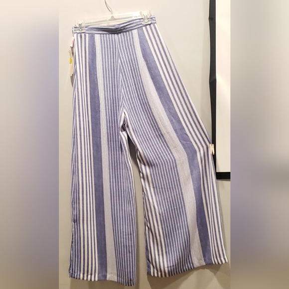 Gianni Bini High waisted  blue and white  Striped   wide leg pants sz S - Picture 7 of 8